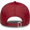 bone-curvo-vermelho-ajustavel-para-mulheres-com-logo-vermelho-9twenty-padded-da-new-york-yankees-mlb-da-new-era