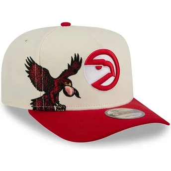 Boné curvo bege e vermelho snapback 9FIFTY A Frame Precurved Hardwood Classics da Atlanta Hawks NBA da New Era