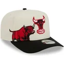 bone-curvo-bege-e-preto-snapback-9fifty-a-frame-precurved-hardwood-classics-da-chicago-bulls-nba-da-new-era