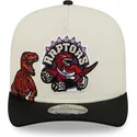 bone-curvo-bege-e-preto-snapback-9fifty-a-frame-precurved-hardwood-classics-da-toronto-raptors-nba-da-new-era