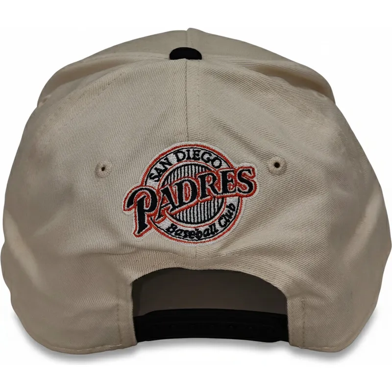 bone-curvo-bege-e-preto-snapback-rise-structured-da-san-diego-padres-mlb-da-nike