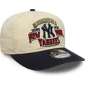 bone-curvo-bege-e-azul-marinho-ajustavel-19twenty-washed-graphic-da-new-york-yankees-mlb-da-new-era
