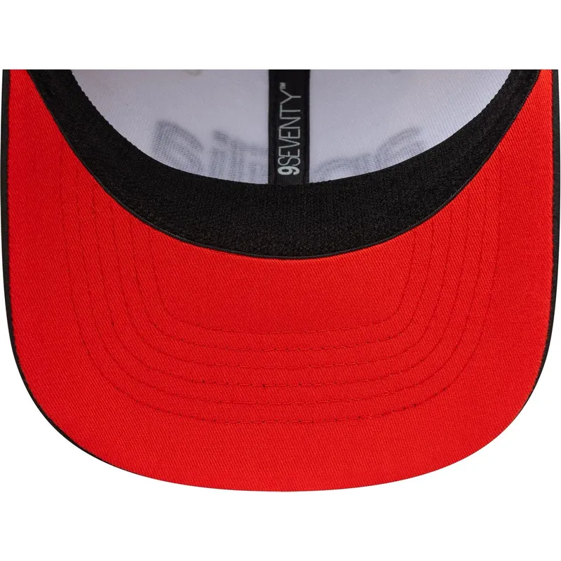 bone-curvo-branco-e-preto-snapback-9seventy-stretch-snap-aprilia-piaggio-da-new-era