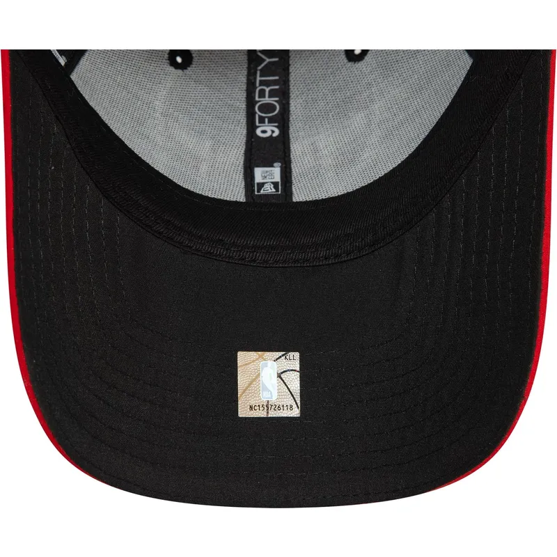 bone-curvo-preto-ajustavel-9forty-microfibre-da-chicago-bulls-nba-da-new-era