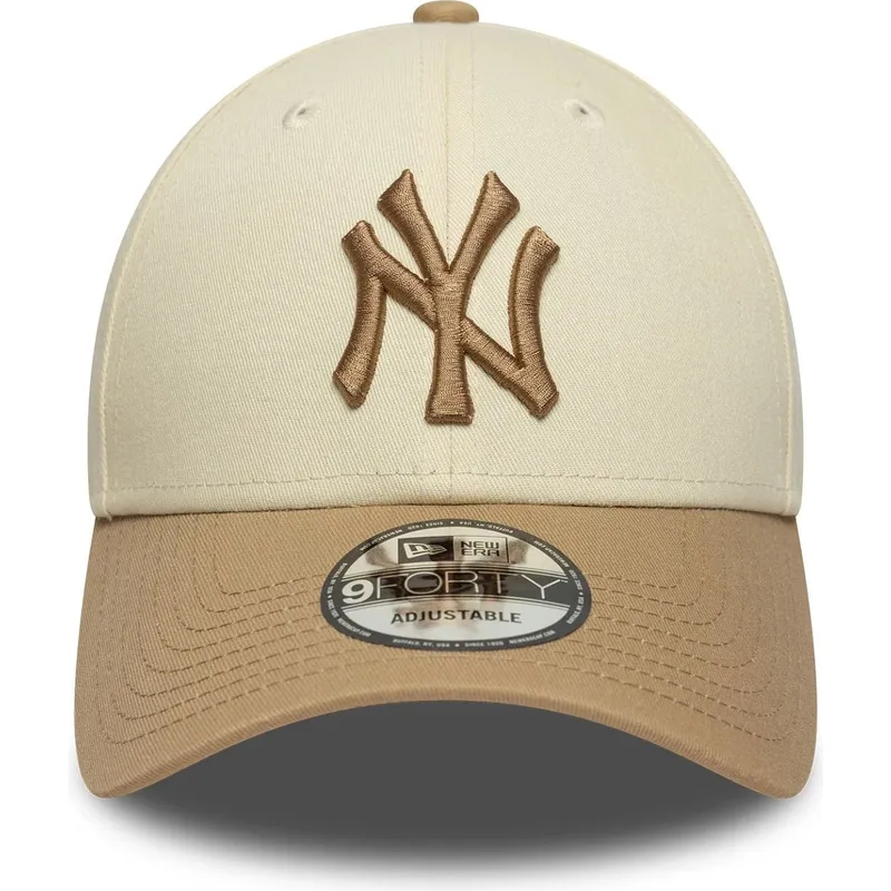 bone-curvo-bege-e-castanho-ajustavel-com-logo-castanho-9forty-colour-block-da-new-york-yankees-mlb-da-new-era