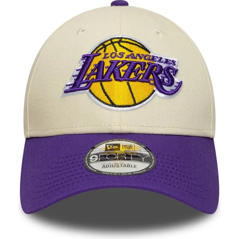 bone-curvo-bege-e-violeta-ajustavel-9forty-colour-block-da-los-angeles-lakers-nba-da-new-era