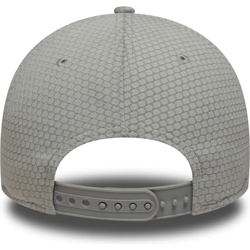 bone-curvo-cinza-snapback-com-logo-cinza-9forty-mesh-flawless-da-new-york-yankees-mlb-da-new-era