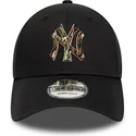 bone-curvo-preto-ajustavel-9forty-camo-infill-da-new-york-yankees-mlb-da-new-era