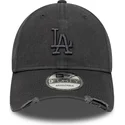 bone-curvo-cinza-ajustavel-com-logo-cinza-9forty-wash-distress-da-los-angeles-dodgers-mlb-da-new-era