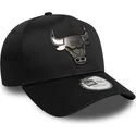 bone-curvo-preto-snapback-9forty-e-frame-metallic-da-chicago-bulls-nba-da-new-era