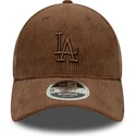 bone-curvo-castanho-ajustavel-com-logo-castanho-9forty-m-crown-cord-da-los-angeles-dodgers-mlb-da-new-era