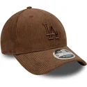 bone-curvo-castanho-ajustavel-com-logo-castanho-9forty-m-crown-cord-da-los-angeles-dodgers-mlb-da-new-era