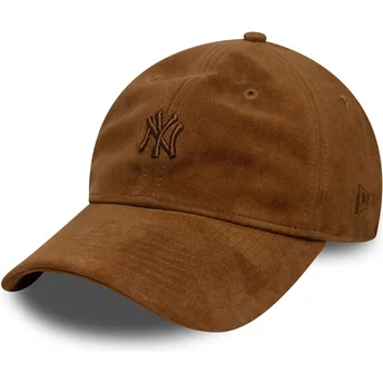 Boné curvo castanho ajustável com logo castanho 9TWENTY Suede da New York Yankees MLB da New Era