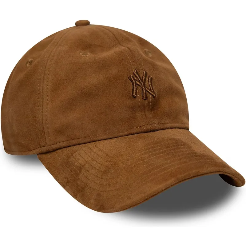 bone-curvo-castanho-ajustavel-com-logo-castanho-9twenty-suede-da-new-york-yankees-mlb-da-new-era