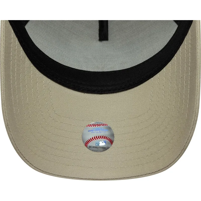 bone-trucker-bege-com-logo-castanho-a-frame-league-essential-da-new-york-yankees-mlb-da-new-era