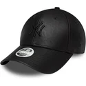 bone-curvo-preto-ajustavel-com-logo-preto-para-mulheres-9forty-pu-da-new-york-yankees-mlb-da-new-era