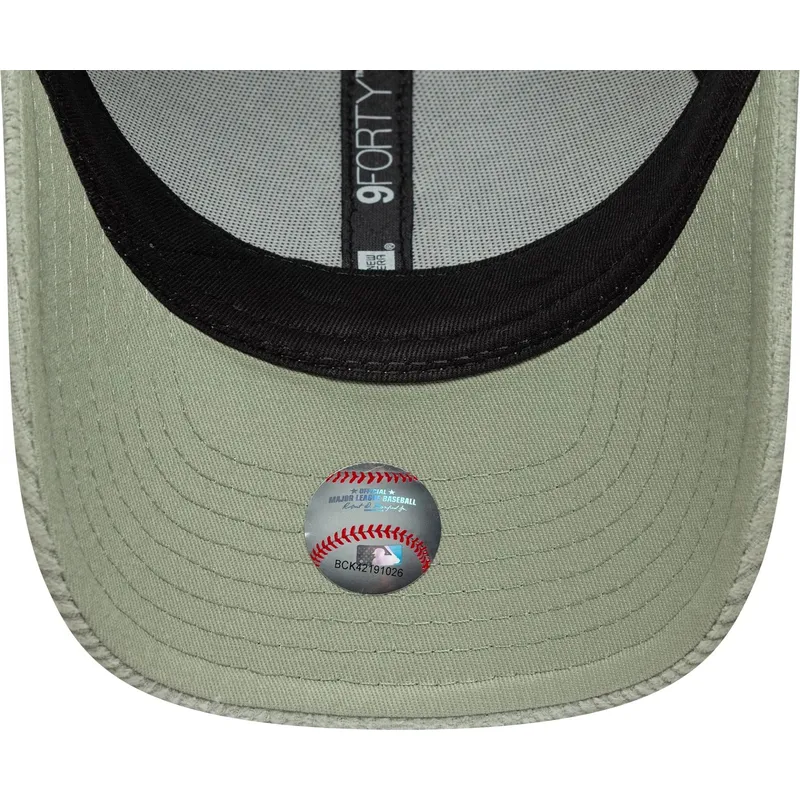 bone-curvo-verde-claro-ajustavel-com-logo-verde-para-mulheres-9forty-m-crown-pastel-cord-da-new-york-yankees-mlb-da-new-era