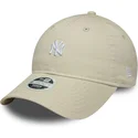 bone-curvo-bege-ajustavel-para-mulheres-9twenty-washed-mini-da-new-york-yankees-mlb-da-new-era