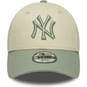 bone-curvo-bege-e-verde-ajustavel-para-crianca-9forty-league-essential-da-new-york-yankees-mlb-da-new-era
