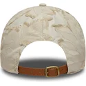 bone-curvo-bege-ajustavel-com-logo-bege-9twenty-img-floral-da-new-york-yankees-mlb-da-new-era