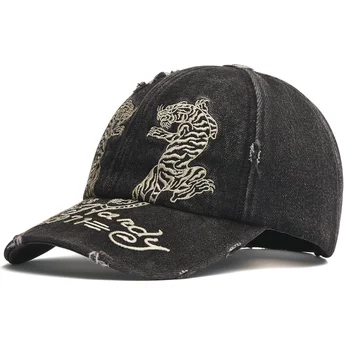 Boné curvo preto ajustável Desert Tiger da Ed Hardy