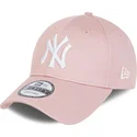 bone-curvo-rosa-claro-ajustavel-com-logo-branco-9forty-league-essential-da-new-york-yankees-mlb-da-new-era
