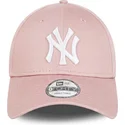 bone-curvo-rosa-claro-ajustavel-com-logo-branco-9forty-league-essential-da-new-york-yankees-mlb-da-new-era