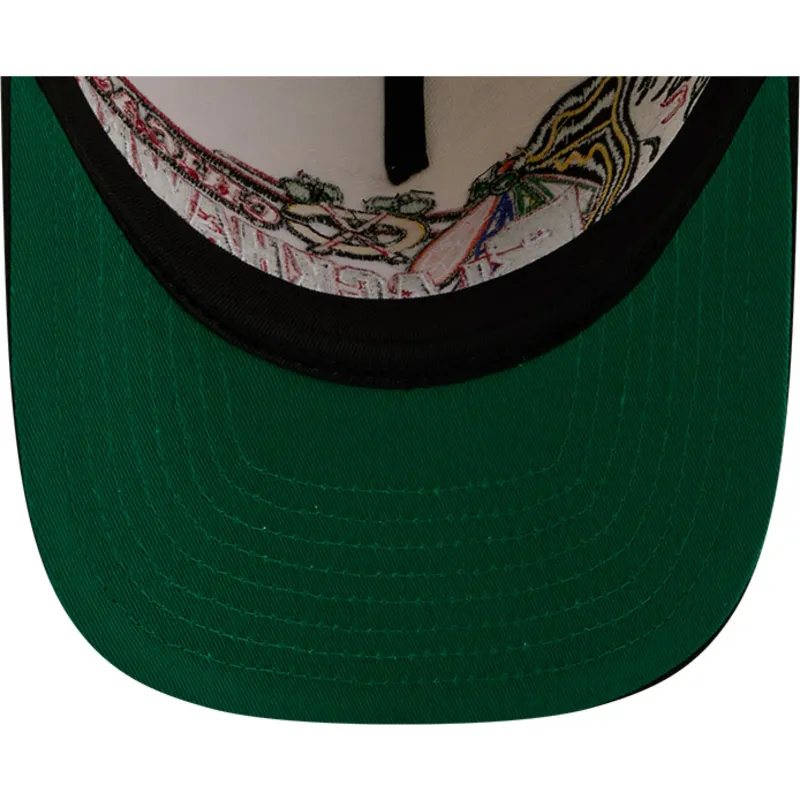 bone-curvo-bege-e-preto-snapback-9fifty-a-frame-classic-da-chicago-blackhawks-nhl-da-new-era