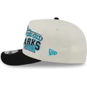 bone-curvo-bege-e-preto-snapback-9fifty-a-frame-classic-da-san-jose-sharks-nhl-da-new-era