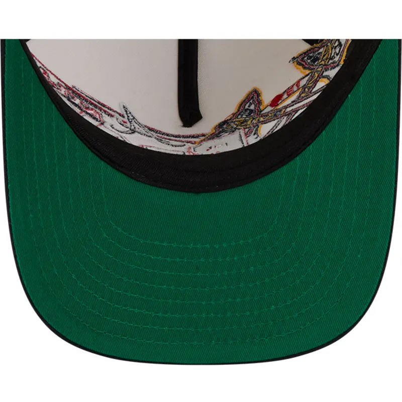 bone-curvo-bege-e-preto-snapback-9fifty-a-frame-classic-da-atlanta-braves-mlb-da-new-era