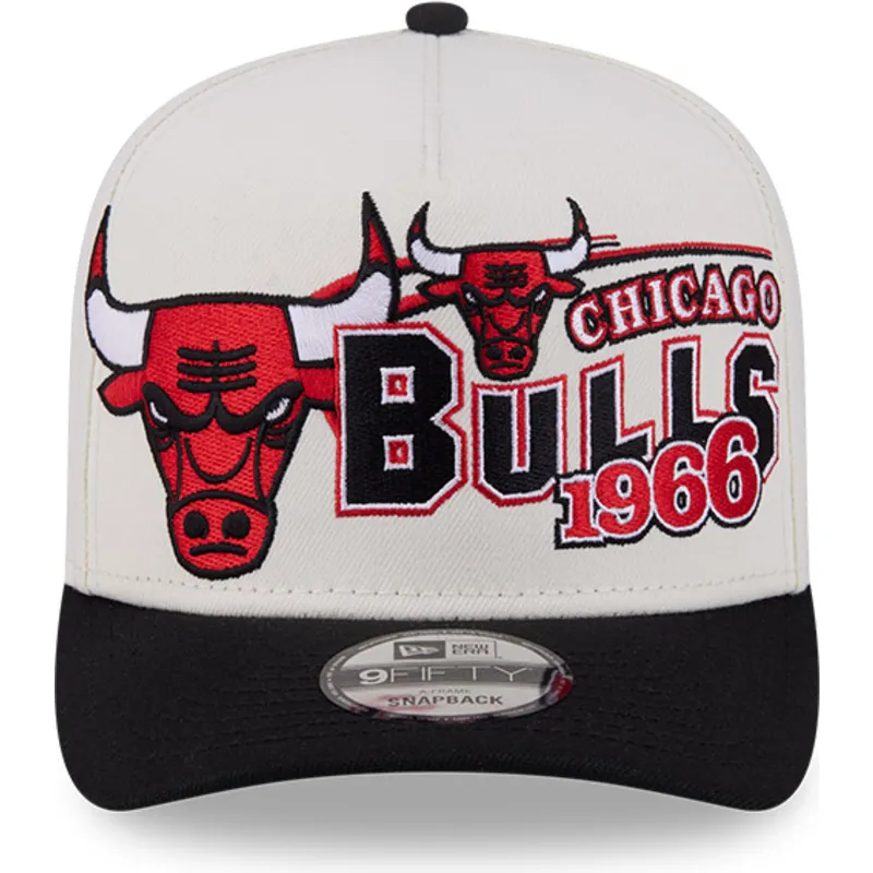 bone-curvo-bege-e-preto-snapback-9fifty-a-frame-classic-da-chicago-bulls-nba-da-new-era