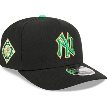 Boné curvo preto snapback 9SEVENTY Stretch Snap Saint Patrick's Day da New York Yankees MLB da New Era