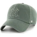 bone-curvo-verde-ajustavel-clean-up-trailer-da-new-york-yankees-mlb-da-47-brand