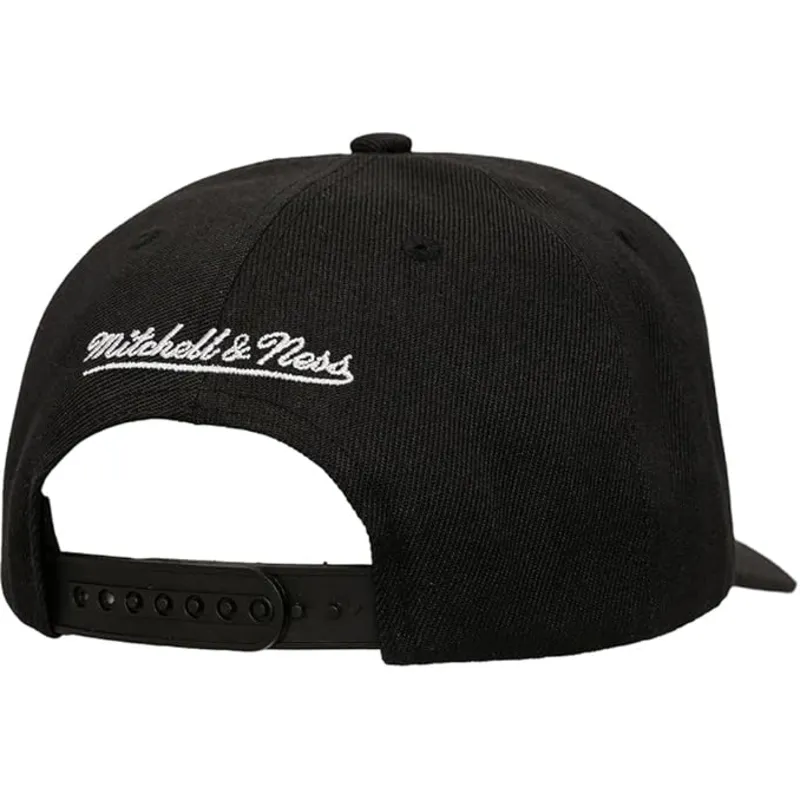 bone-curvo-preto-snapback-tilted-pro-da-vancouver-grizzlies-nba-da-mitchell-ness