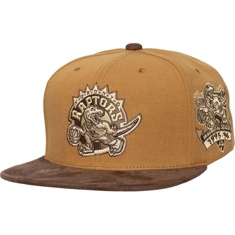 bone-plano-castanho-ajustavel-coffee-strapback-da-toronto-raptors-nba-da-mitchell-ness