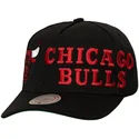 bone-curvo-preto-snapback-busted-pro-da-chicago-bulls-nba-da-mitchell-ness
