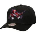 bone-curvo-preto-snapback-tilted-pro-da-toronto-raptors-nba-da-mitchell-ness