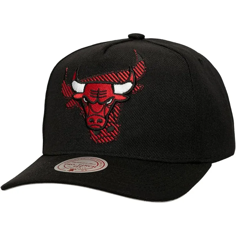 bone-curvo-preto-snapback-tilted-pro-da-chicago-bulls-nba-da-mitchell-ness