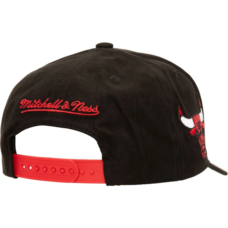 bone-curvo-preto-snapback-shady-suede-pro-da-chicago-bulls-nba-da-mitchell-ness
