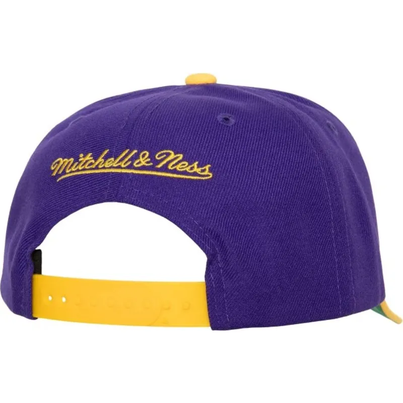 bone-curvo-violeta-e-amarelo-snapback-team-script-20-pro-da-los-angeles-lakers-nba-da-mitchell-ness