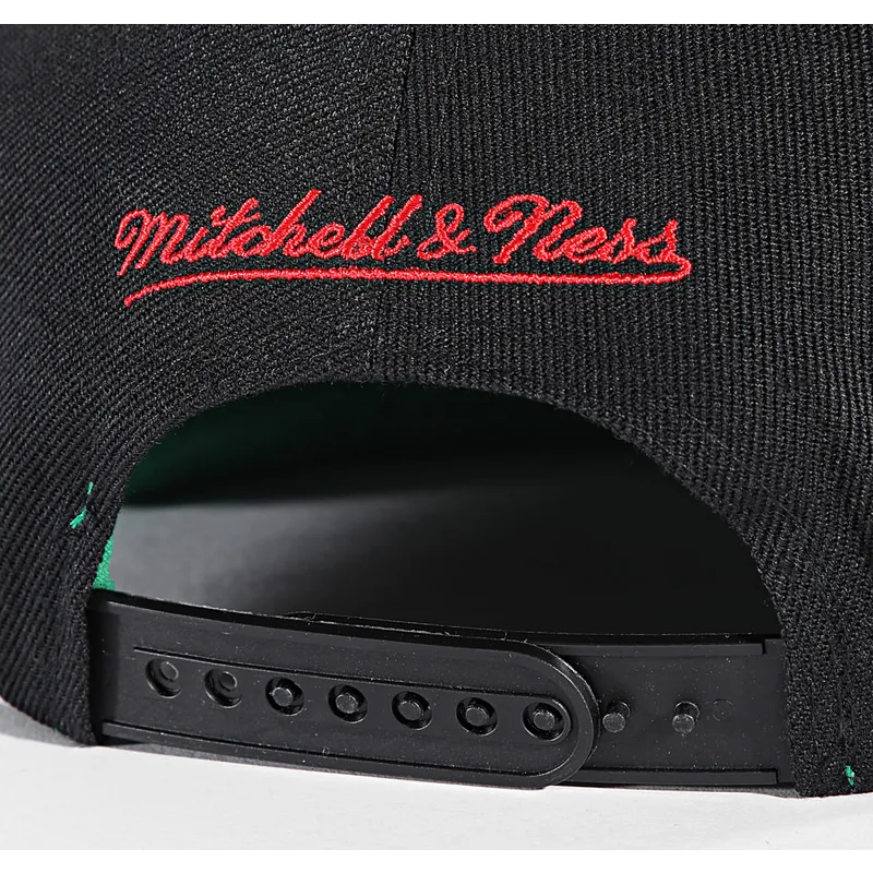 bone-plano-preto-snapback-triple-play-da-chicago-bulls-nba-da-mitchell-ness