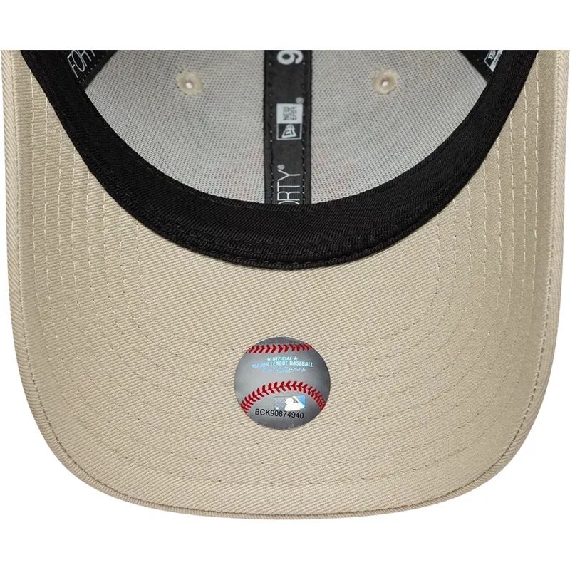 bone-curvo-bege-ajustavel-com-logo-laranja-para-crianca-9forty-league-essential-da-new-york-yankees-mlb-da-new-era