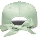 bone-curvo-verde-ajustavel-para-mulheres-9forty-bow-back-satin-da-los-angeles-dodgers-mlb-da-new-era