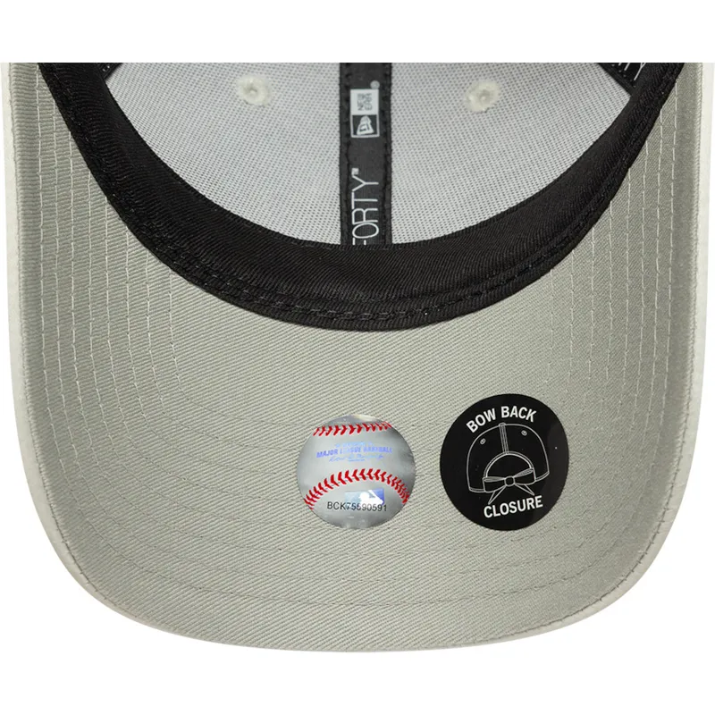 bone-curvo-verde-ajustavel-para-mulheres-9forty-bow-back-satin-da-new-york-yankees-mlb-da-new-era