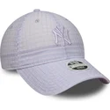 bone-curvo-violeta-ajustavel-com-logo-violeta-para-mulheres-9twenty-seersucker-da-new-york-yankees-mlb-da-new-era