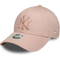 bone-curvo-rosa-ajustavel-com-logo-rosa-para-mulheres-9forty-league-essential-da-new-york-yankees-mlb-da-new-era