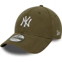 bone-curvo-verde-ajustavel-9forty-soft-cord-da-new-york-yankees-mlb-da-new-era