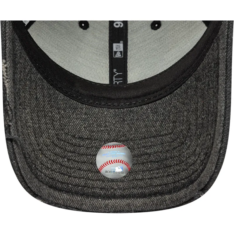 bone-curvo-preto-ajustavel-9forty-acid-wash-denim-da-new-york-yankees-mlb-da-new-era