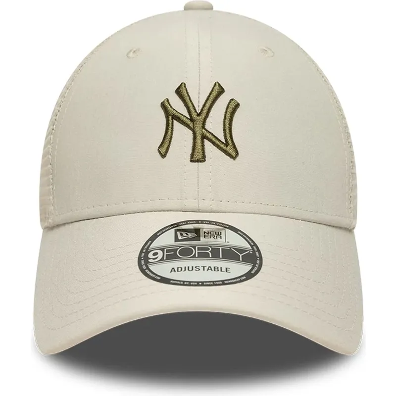 bone-trucker-bege-ajustavel-com-logo-verde-9forty-homefield-midi-da-new-york-yankees-mlb-da-new-era