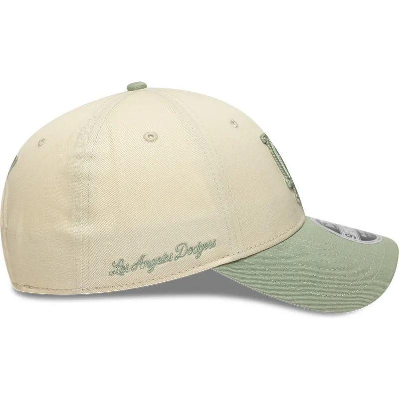 bone-curvo-bege-e-verde-snapback-com-logo-verde-9forty-m-crown-side-script-da-los-angeles-dodgers-mlb-da-new-era